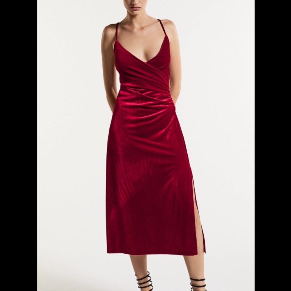 ZARA BLOGGERS FAV ELEGANT VELVET RED MIDI DRESS NEW WITH TAGS MEDIUM